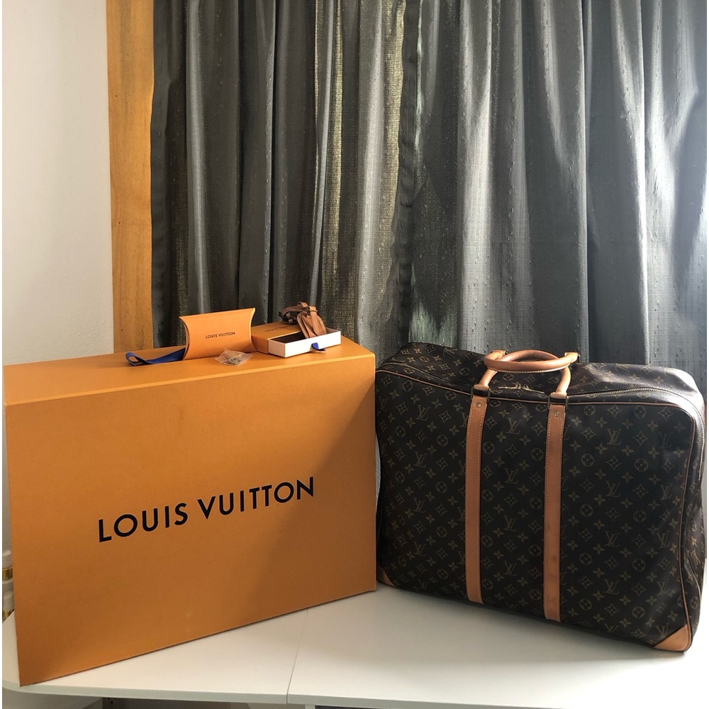 Louis Vuitton Luggage, Lock w/1 key, luggage tag. & a (LV Horizon 50 Box)